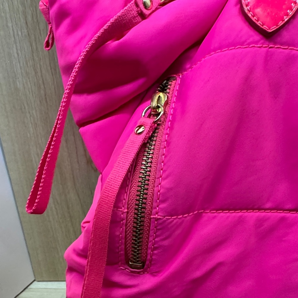 Isaac Mizrahi Neon Pink Tote Bag - Picture 4 of 16